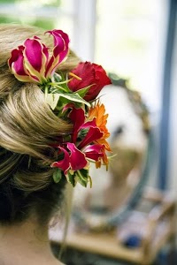 Elle Au Naturel Wedding Hair and Makeup Berkshire 1086620 Image 2